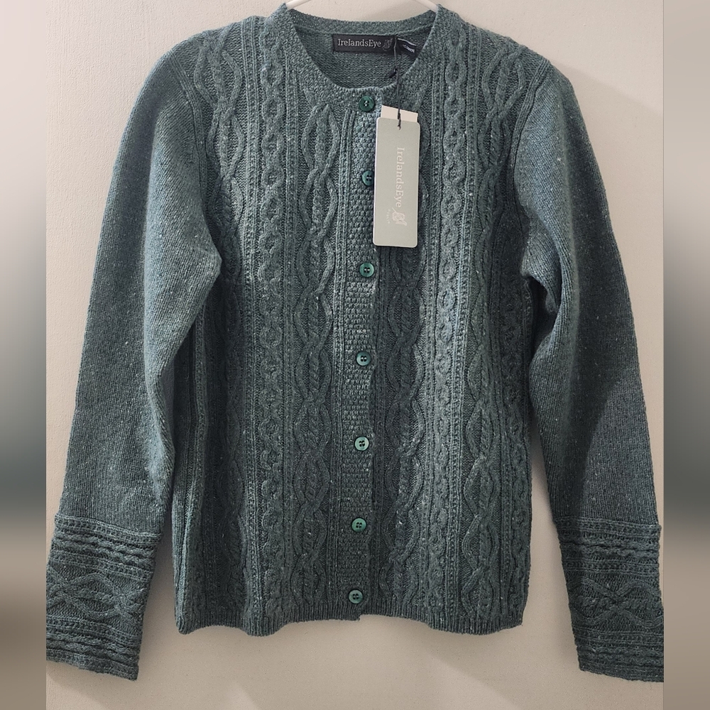 New IrelandEyes Green Cable Knit Sweater, Size Small, Wool-Cashemire.
